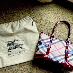 Beautiful Authentic Burberry tote bag